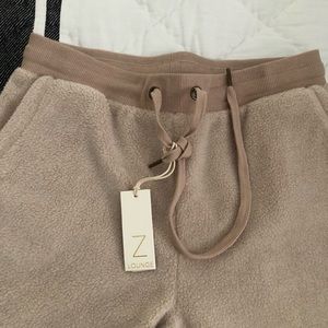 NWT Z supply  soft joggers
